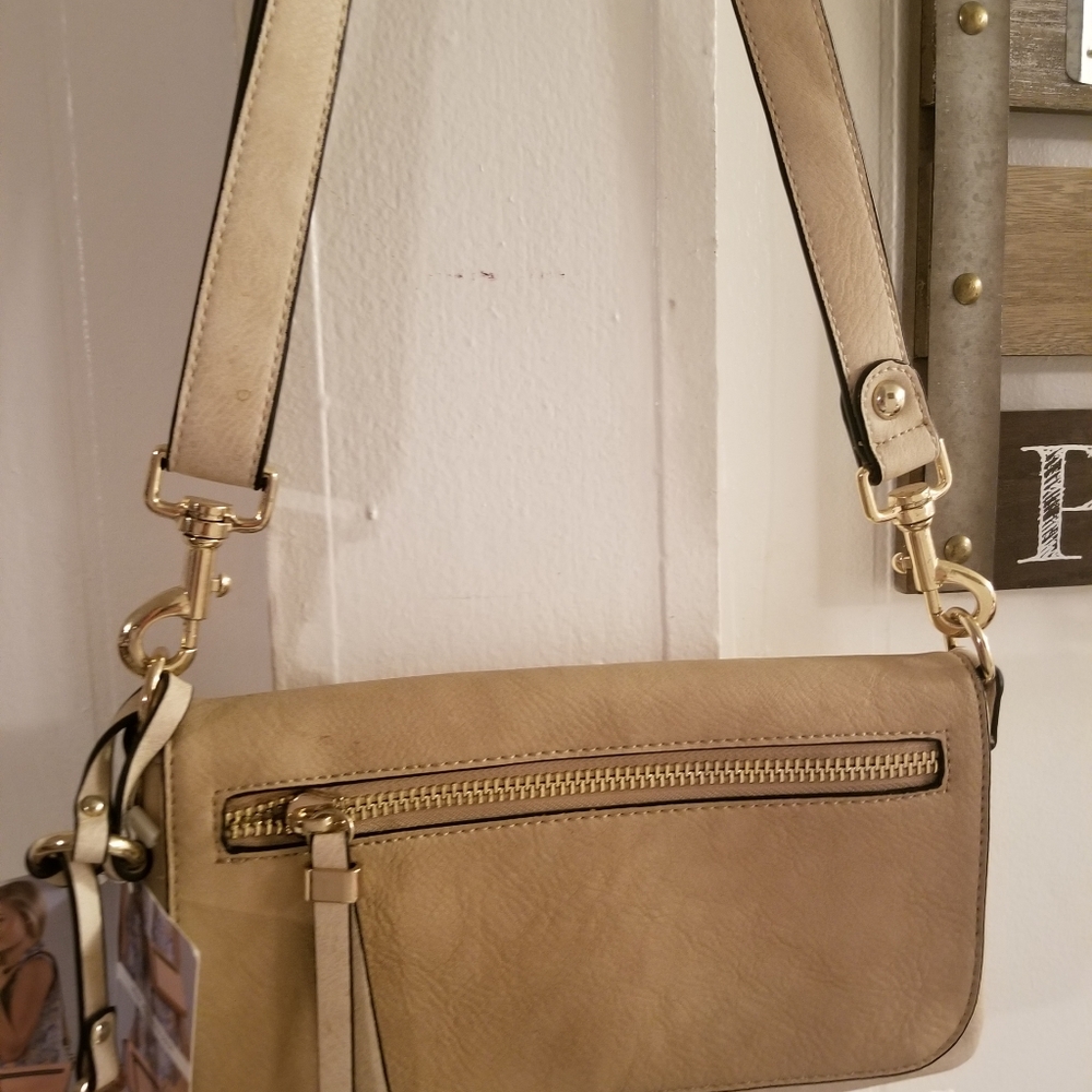 Simply Noelle shoulder bag tan new with  tag